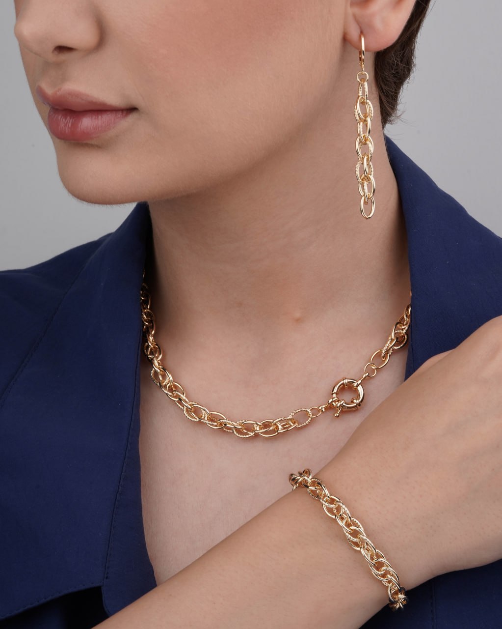 سرویس لوکس زنجیری AIBO